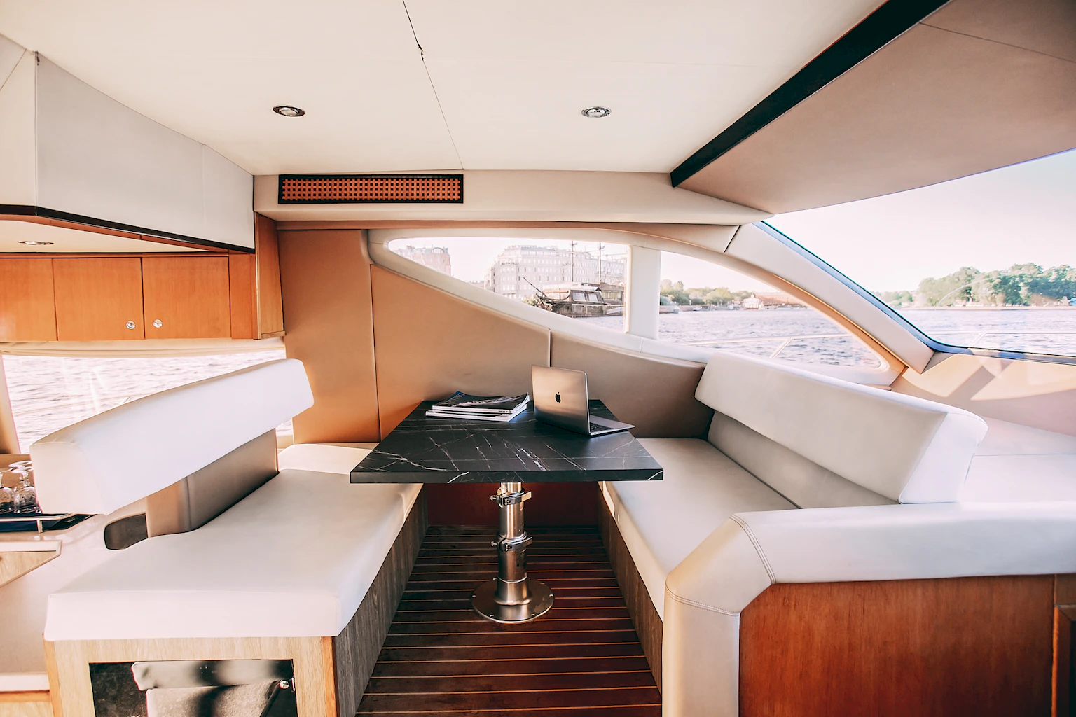 Majesty 44 image- 14